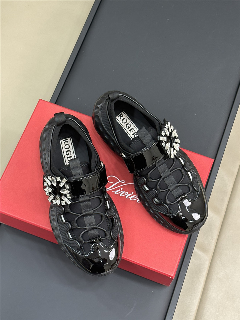roger u1u1er d1am0nd buckle sneakers black