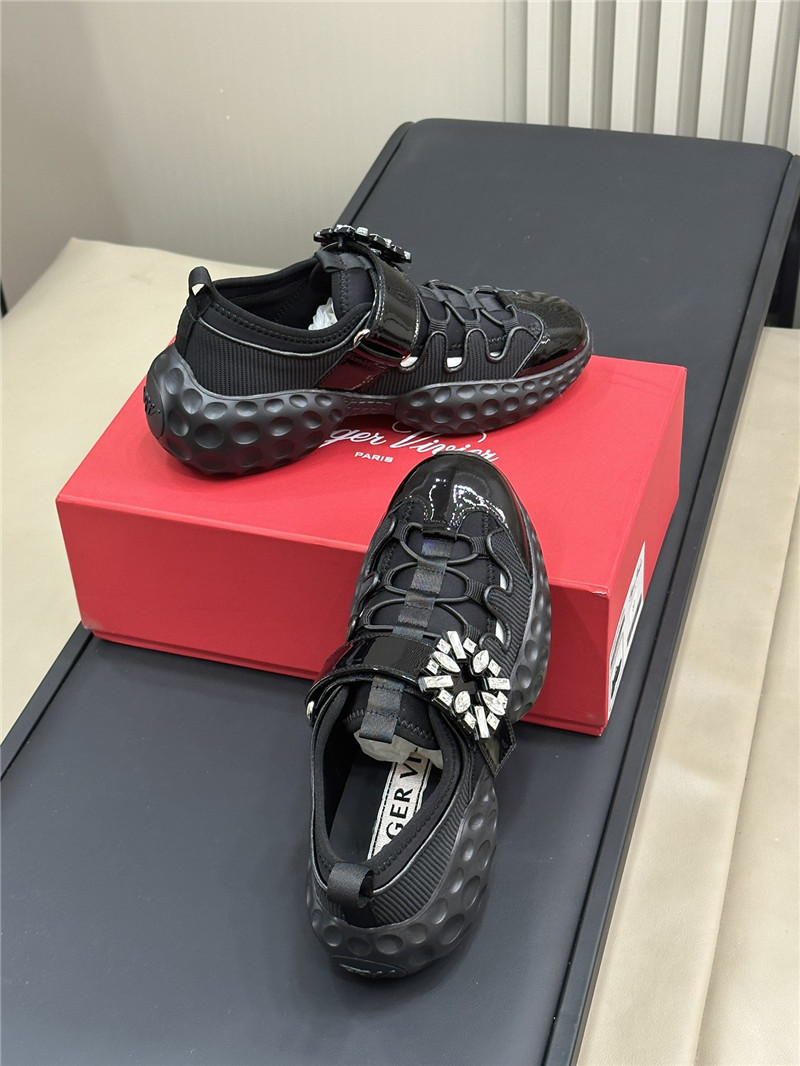 roger u1u1er d1am0nd buckle sneakers black