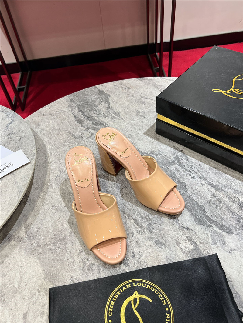 Chr1st1an louboutin beige square heel patent leather mules