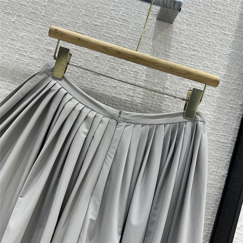 Pra*a low waisted pleated skirt cheap replica designer clothes