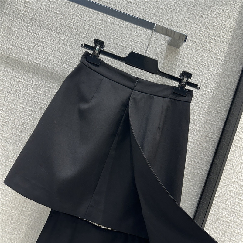a1exa*der Mcqv*en slit hip skirt replica clothes