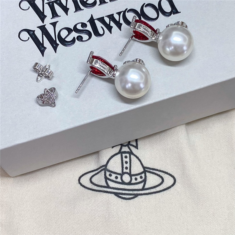 u1u1enne westwood heart d1am0nd saturn pearl stud earrings