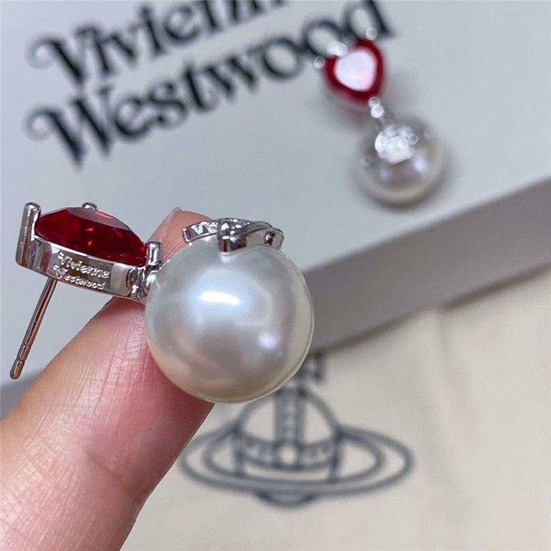 u1u1enne westwood heart d1am0nd saturn pearl stud earrings