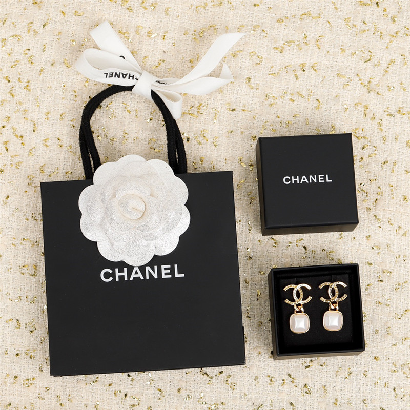 Ch**el vintage series earrings