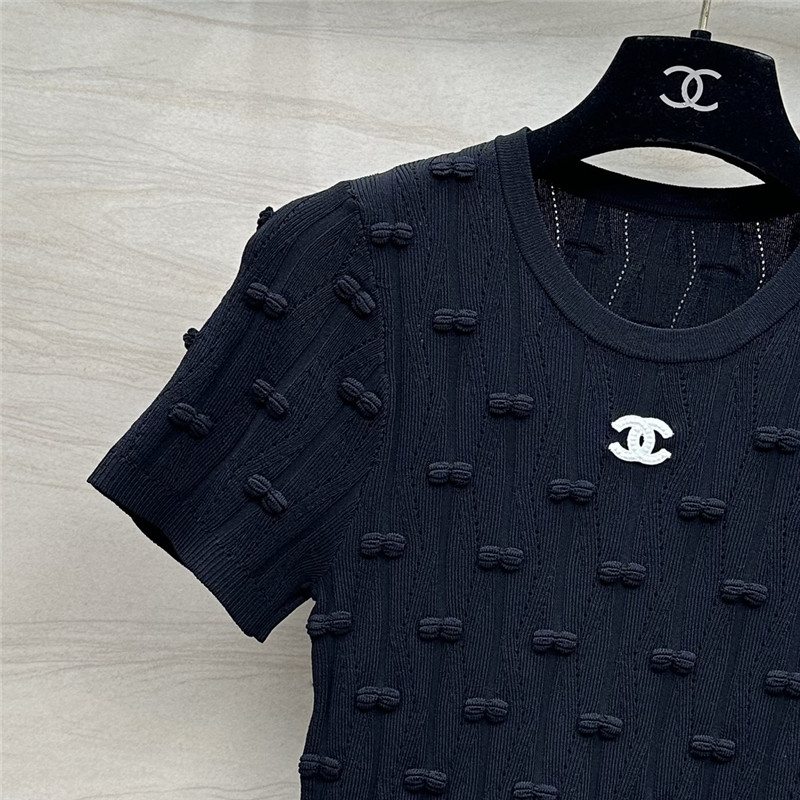 Ch**el embossed bow knitted top replica clothes