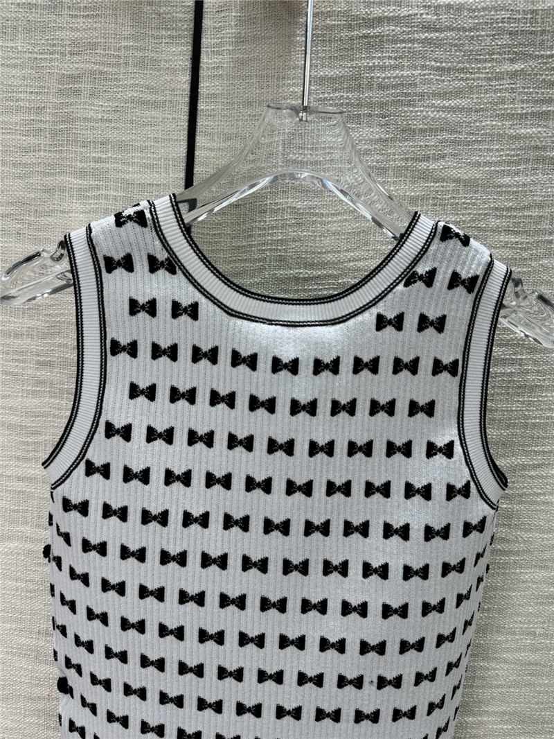 Ch**el new vest cheap replica designer clothes