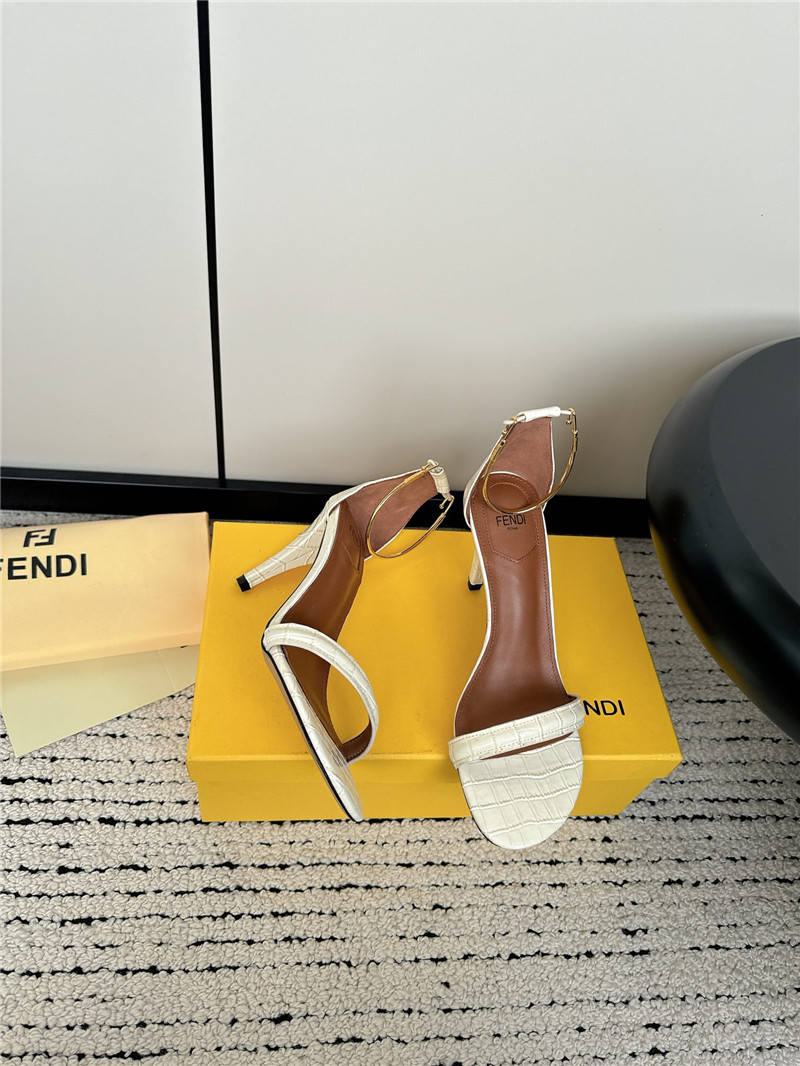 F**di keefa white leather slingback sandals