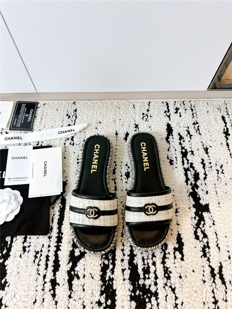 ch**el velcro lazy slippers Marg*e1a replica shoes