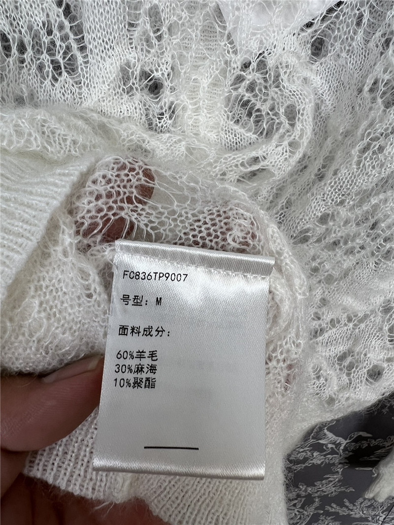 D10r lace crochet cardigan in off-white