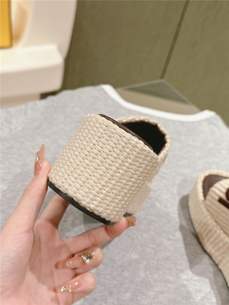 F**di sunshine platform slides women beige