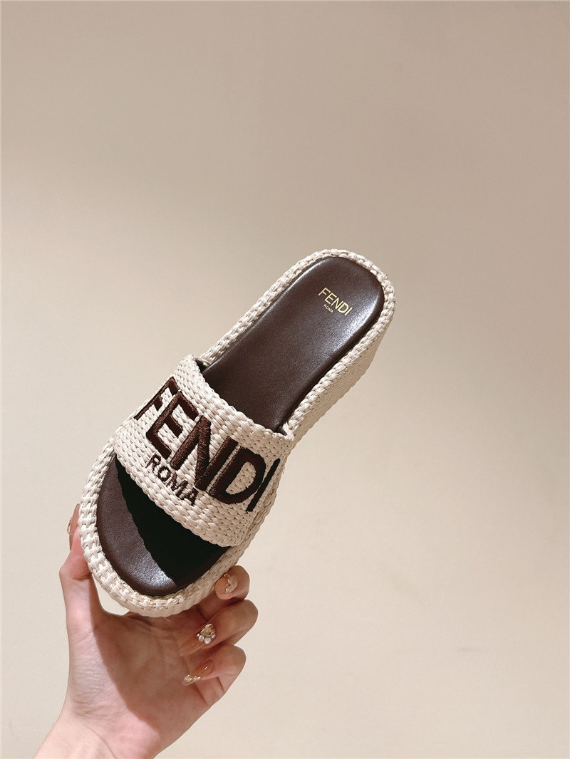 F**di sunshine platform slides women beige