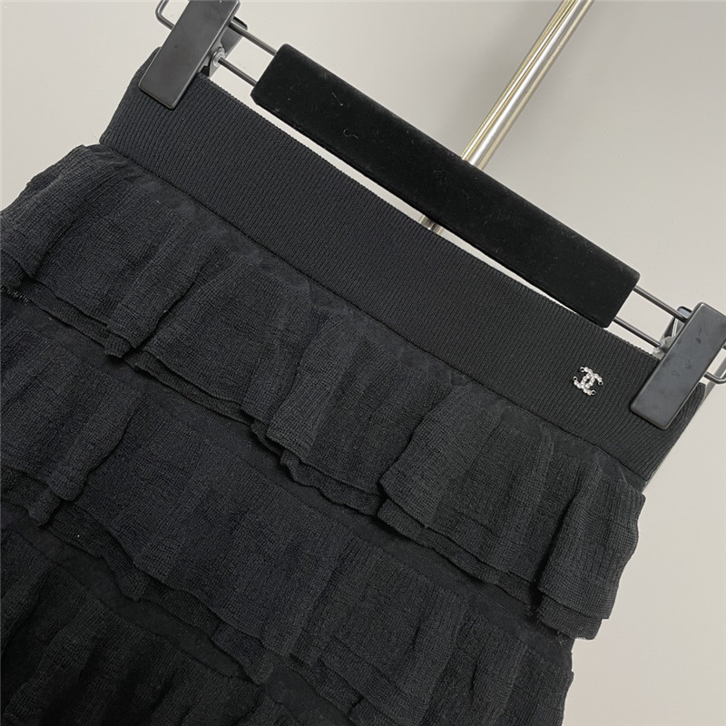 Ch**el pleated cake knit short skirt replica clothing
