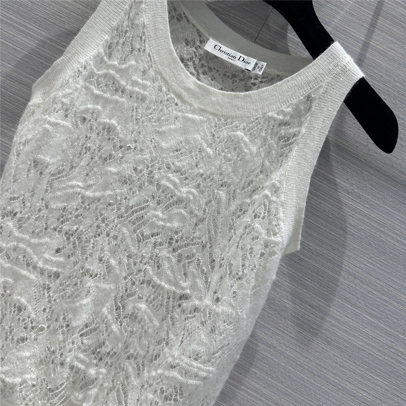 D10r hollow crochet small vest replica clothes