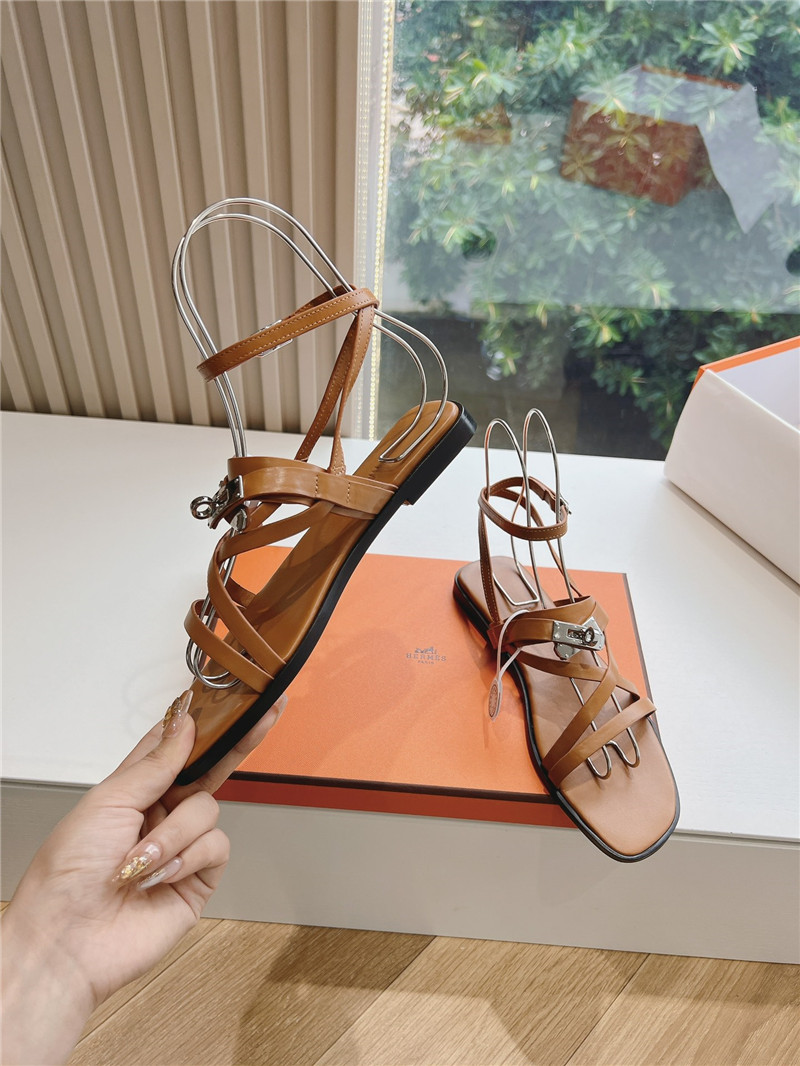 H**me5 june sandals