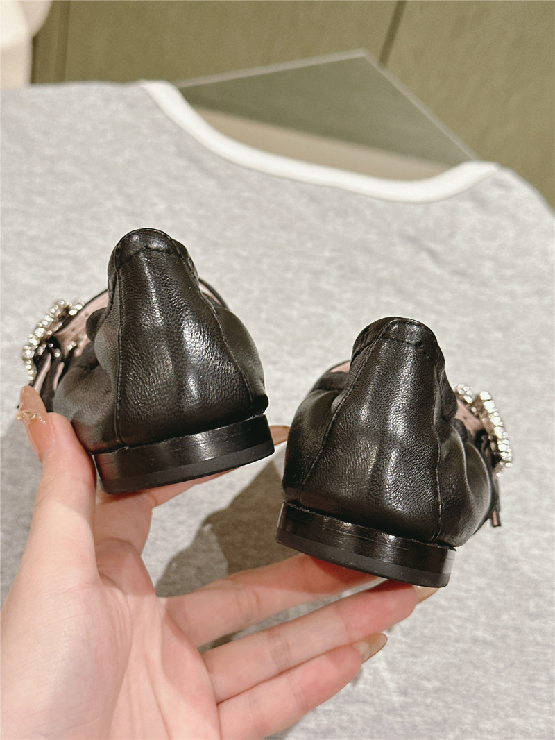 roger u1u1er mini strap leather ballerina flats in black