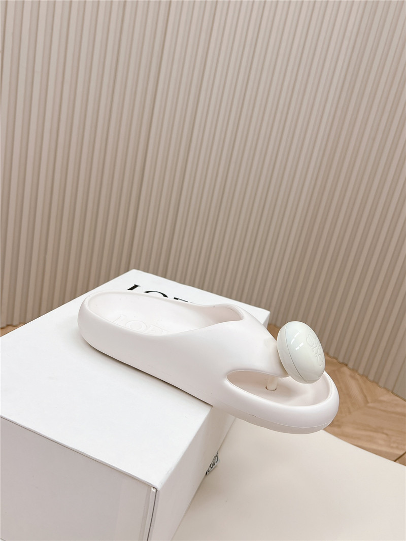 L0ew* bubble thong slide in white