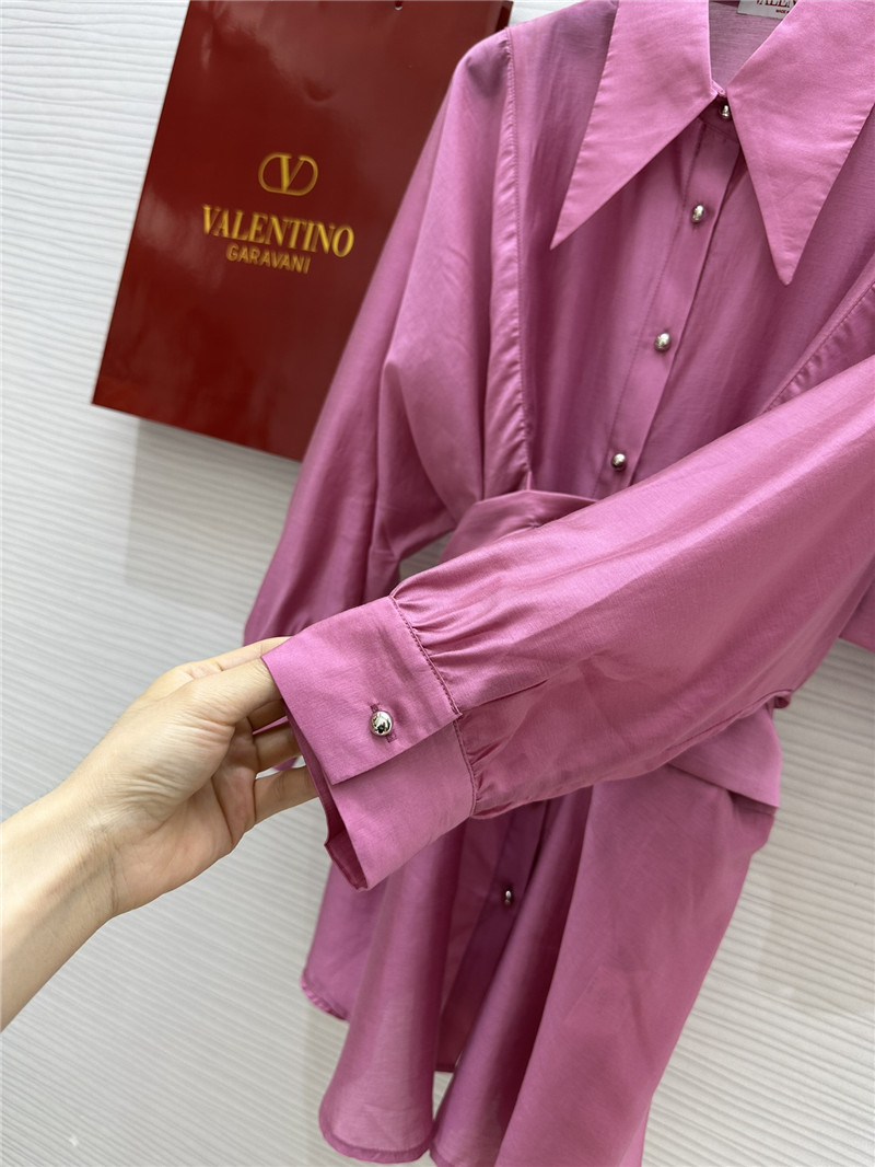 Va1e*ntin0 tie shirt + shorts set replicas clothes