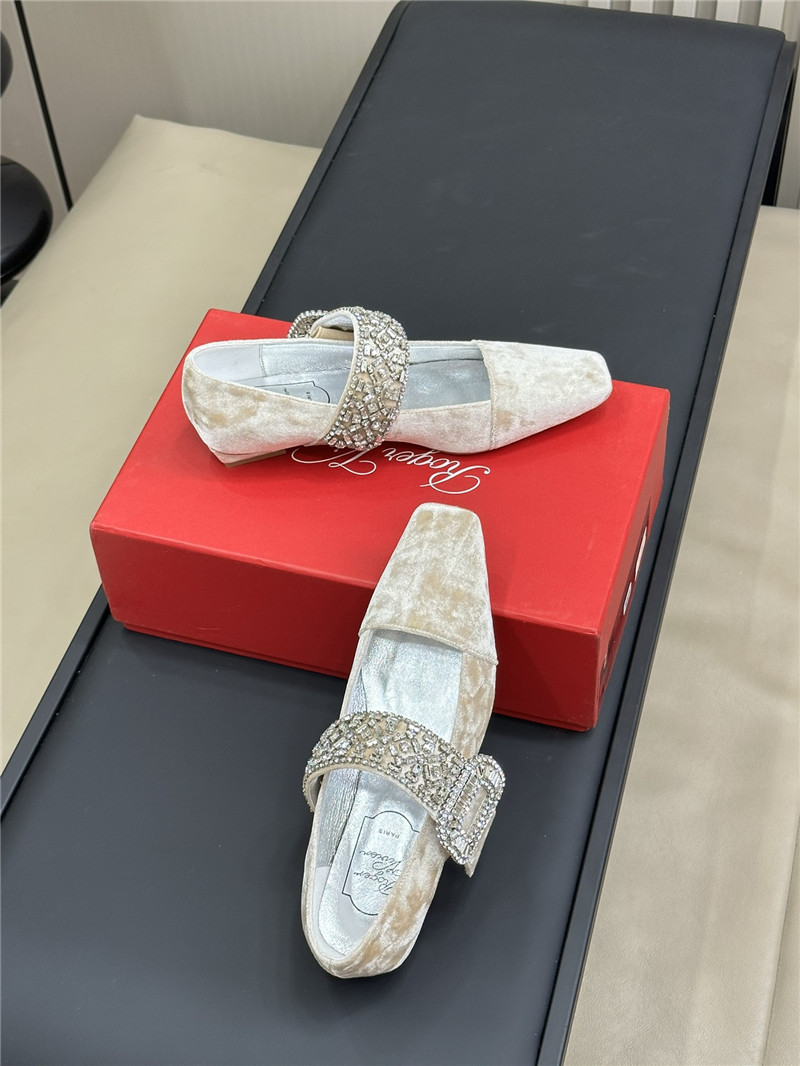 roger u1u1er beige velvet belle u1u1er mary janes
