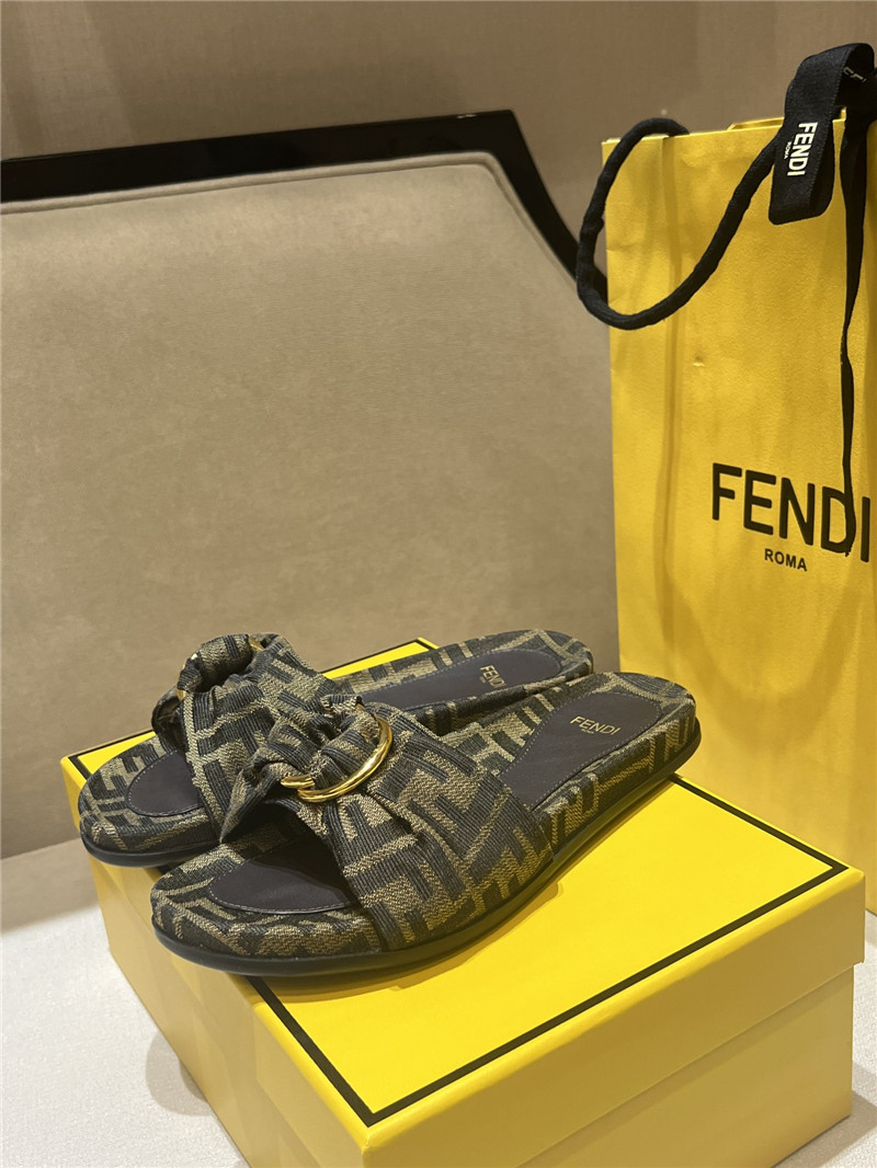 F**di feel ff jacquard slides