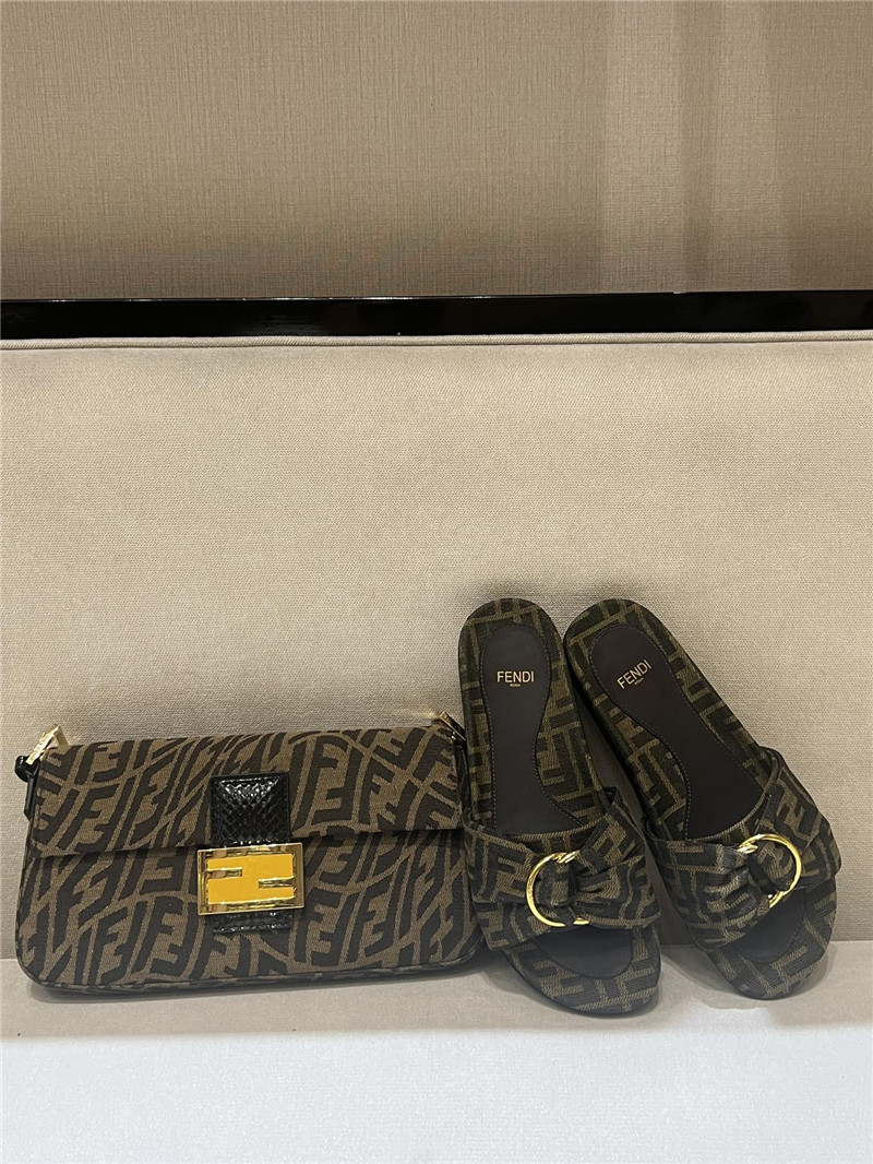 F**di feel ff jacquard slides