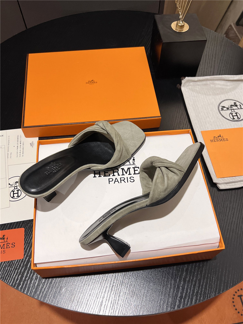 H**me5 gray suede giny 55 sandals