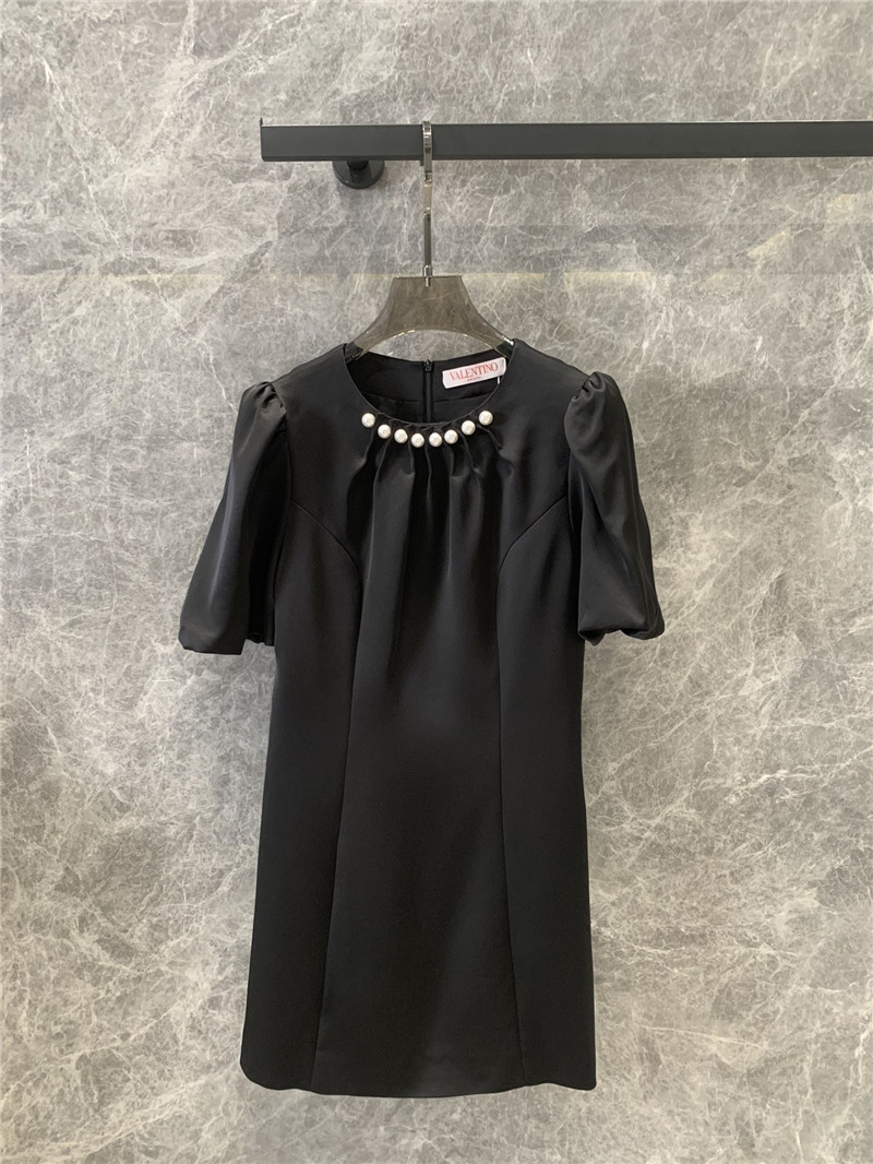 Va1e*ntin0 puff sleeve dress replica clothing sites