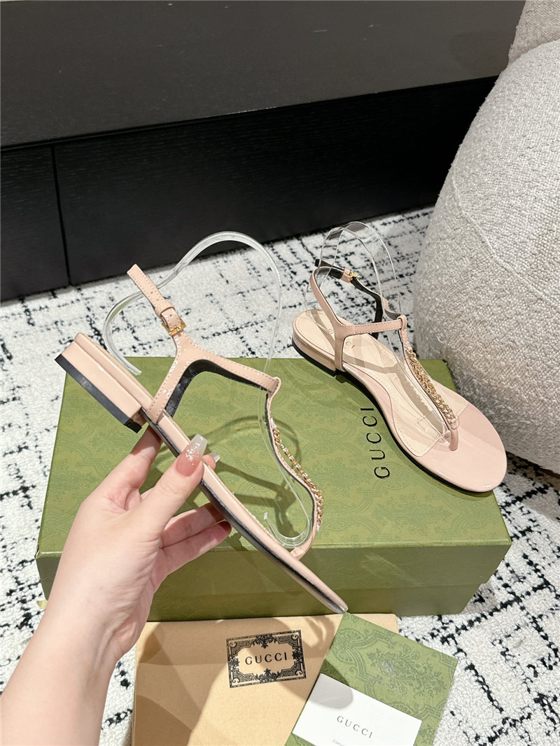 Gvc*1 signoria thong sandal nude patent leather