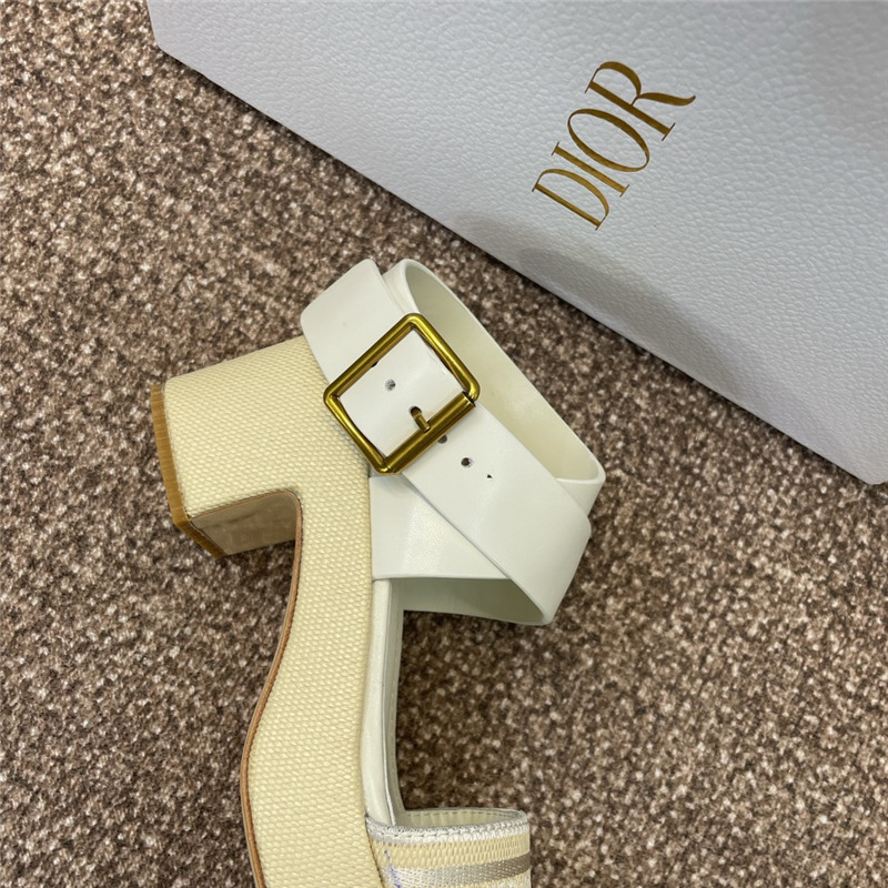 D10r dway heeled sandal natural raffia with ivory calfskin
