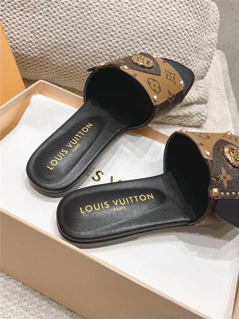 l0vis Vvtt0n lv frame flat mule cacao