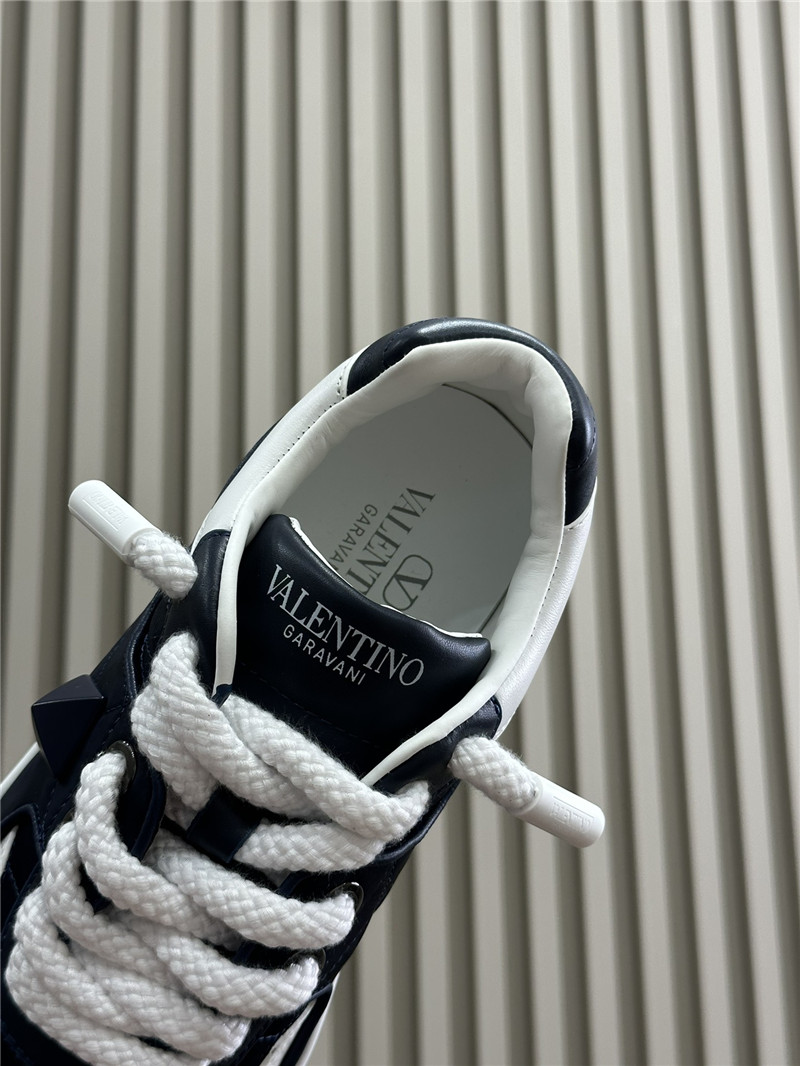 Va1e*ntin0 one stud xl low-top sneakers