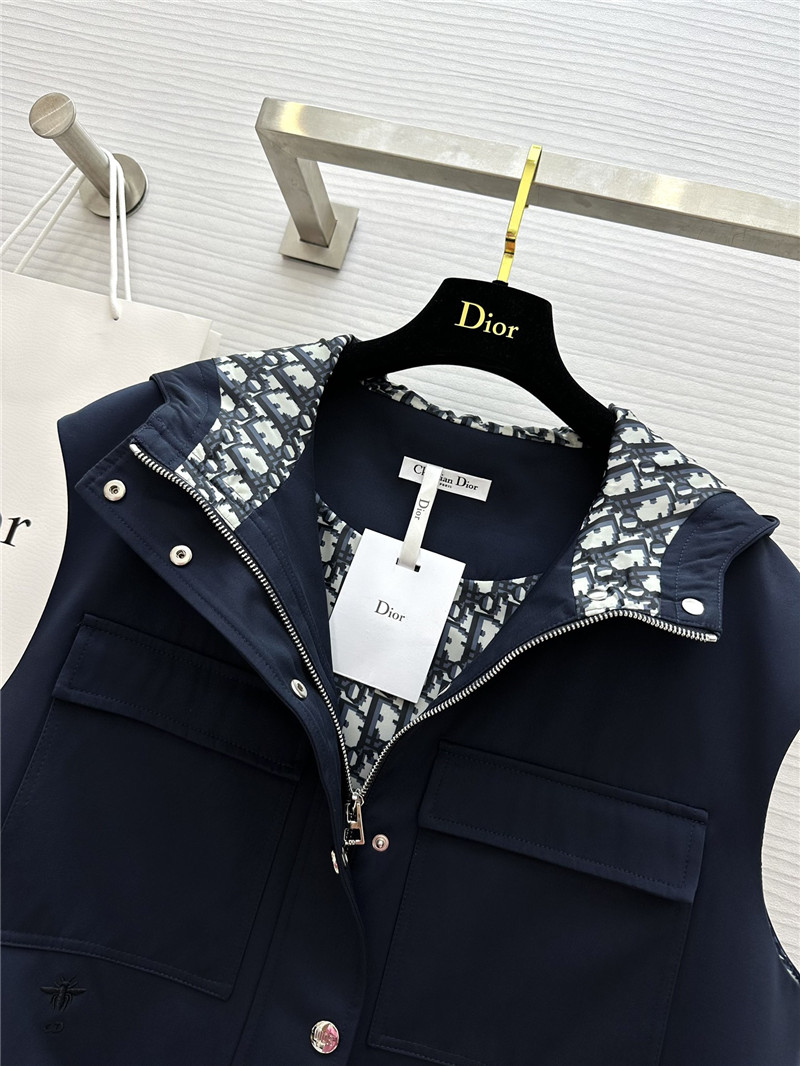 D10r hooded vest replica designer clothing websites