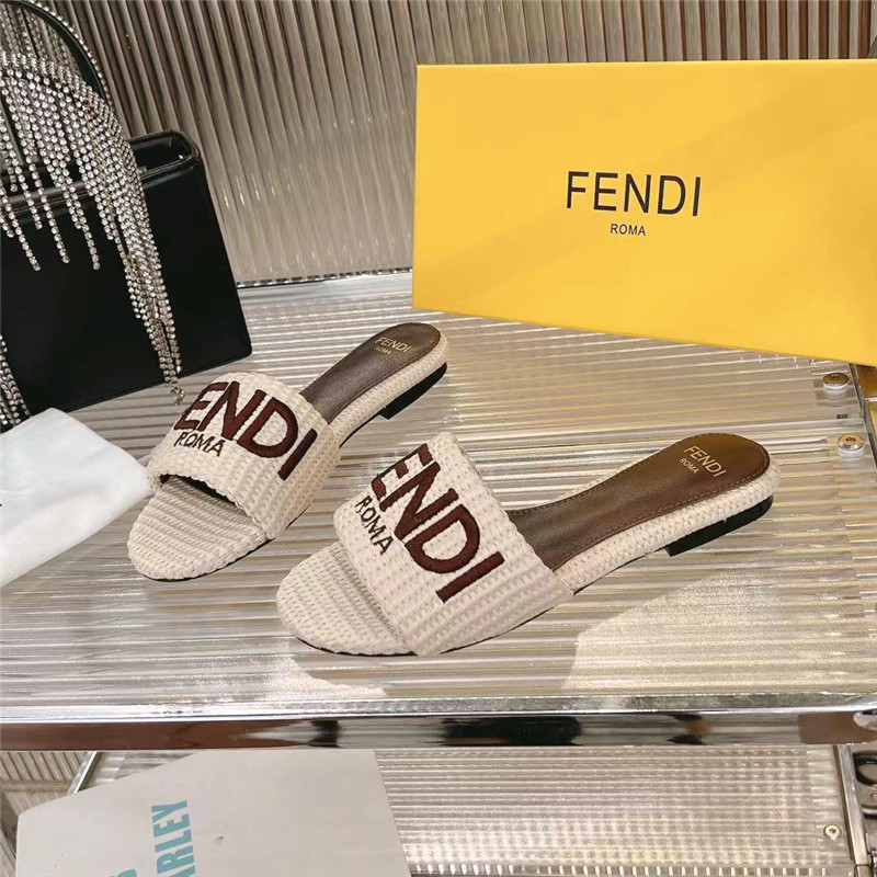 F**di sunshine white raffia flat sandals