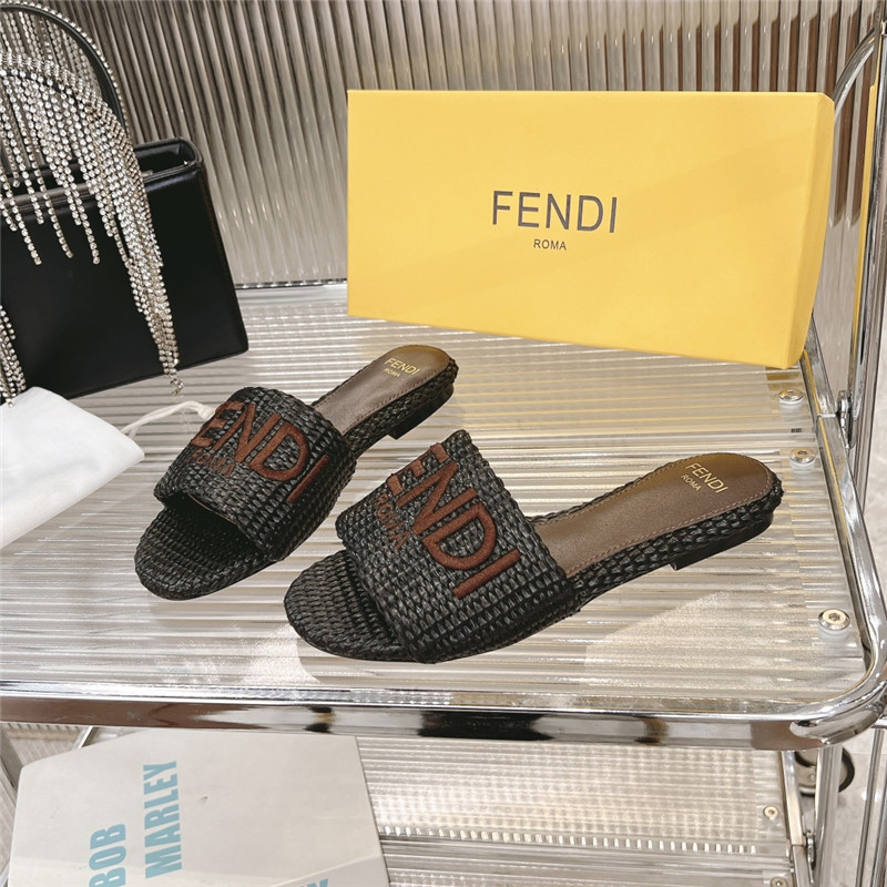 F**di sunshine black raffia flat sandals