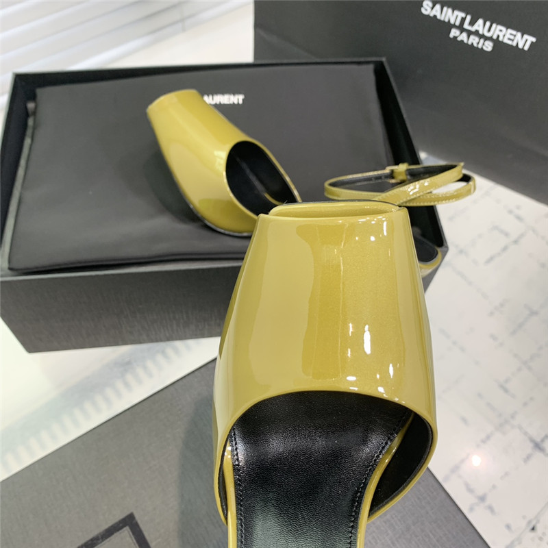 Sa1nt Lau*nt la scandale sandals in green patent leather