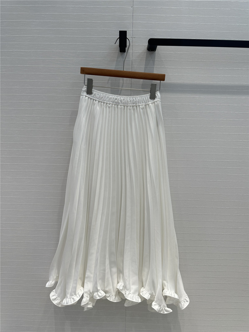 Va1e*ntin0 ach**elordion lace skirt replica d&g clothing