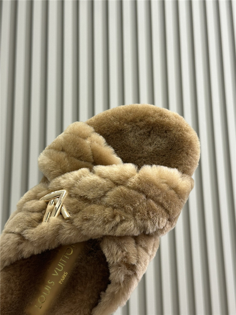 l0vis Vvtt0n lv bliss comfort mule camel