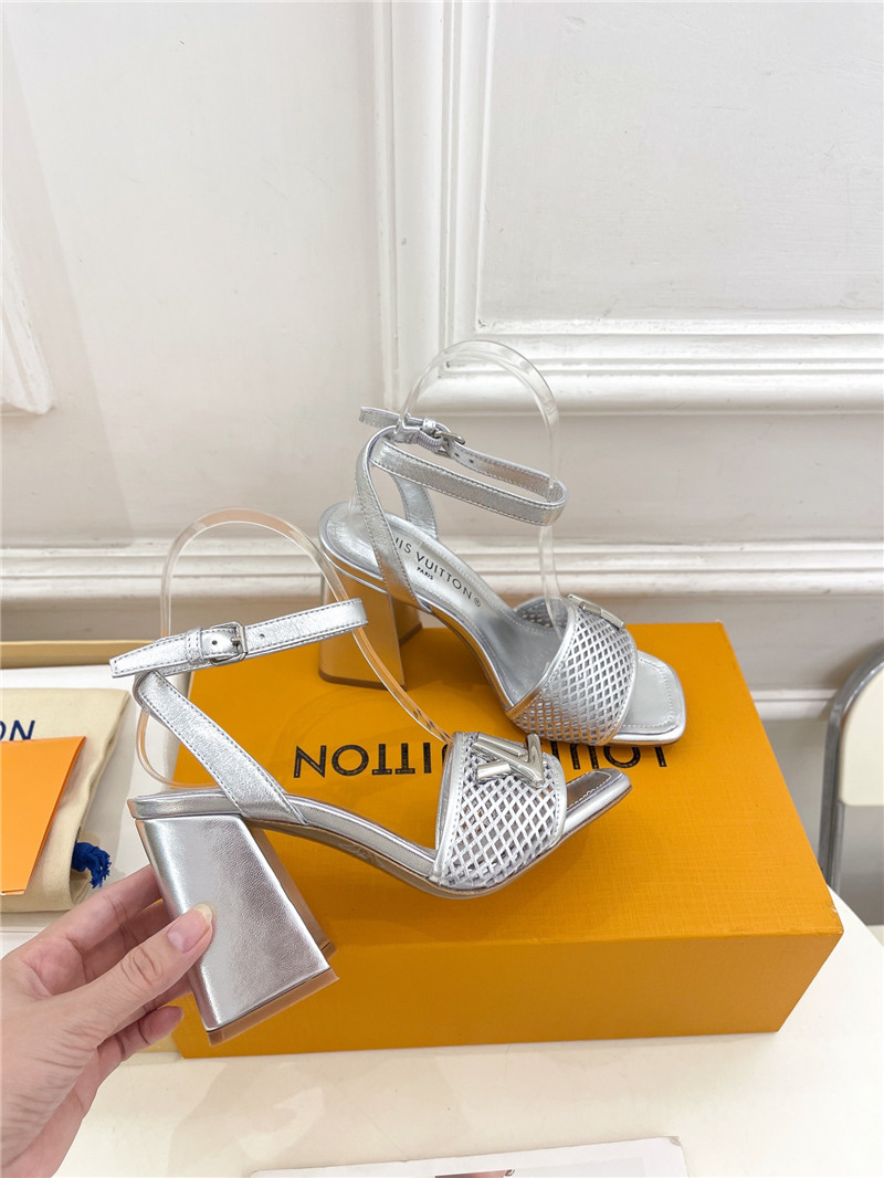 l0vis Vvtt0n shake sandal in silver calfskin
