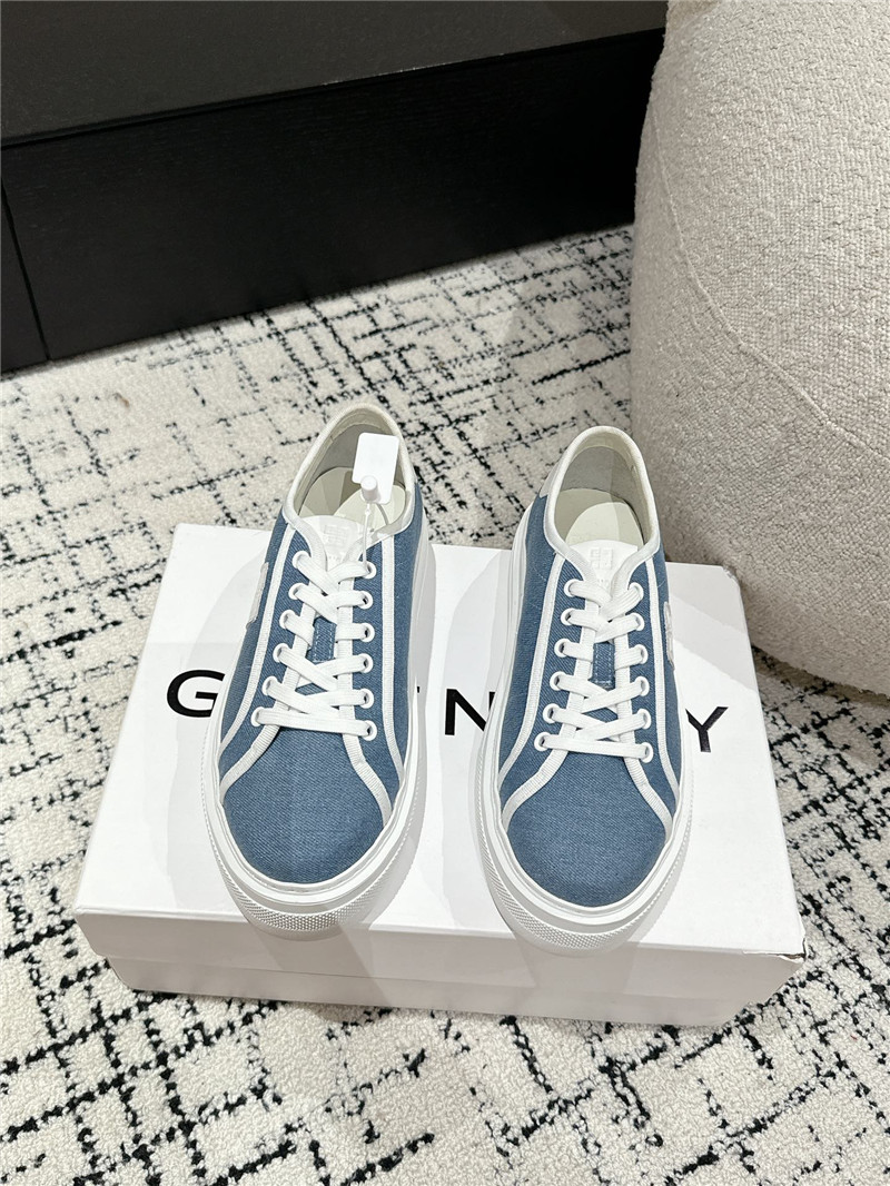 Givenchy City Platform Sneakers in Canvas