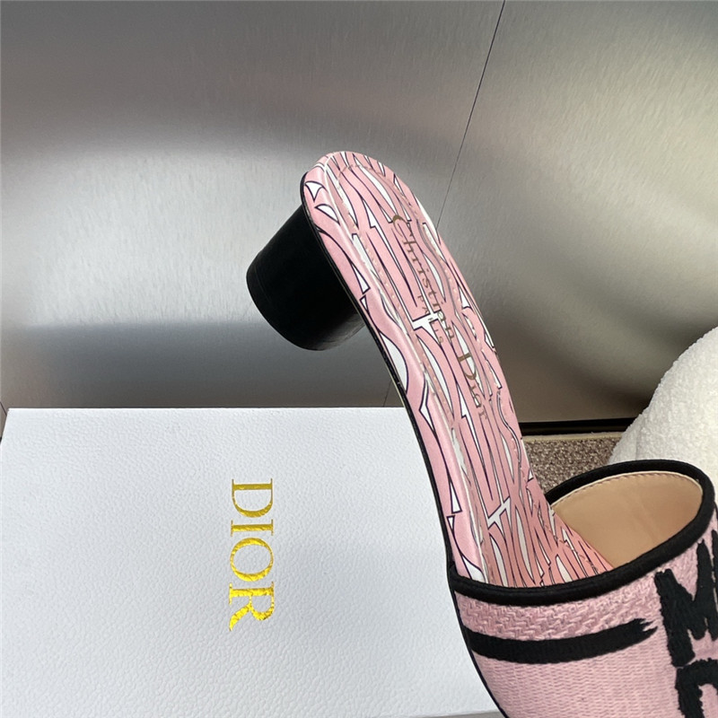 D10r dway heeled slide miss D10r allover motif in pale pink