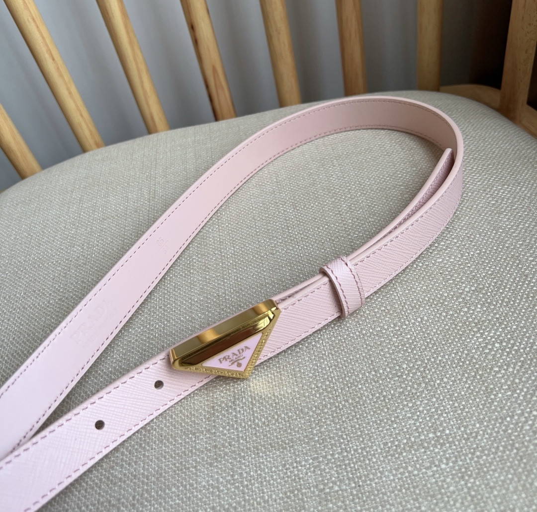 Pra*a triangle logo outline belt