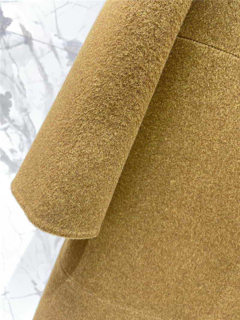 H**me5 cashmere coat replica d&g clothing