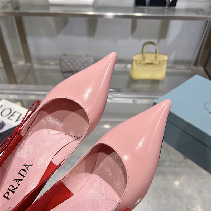 Pra*a chunky pointed pumps in pink and red calfskin