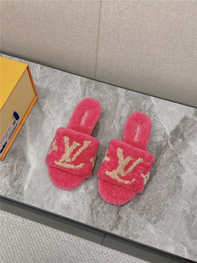 l0vis Vvtt0n paseo shearling comfort mule in pink