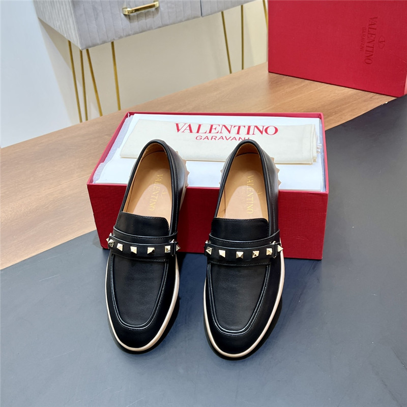 Va1e*ntin0 leisure nappa leather loafer in black