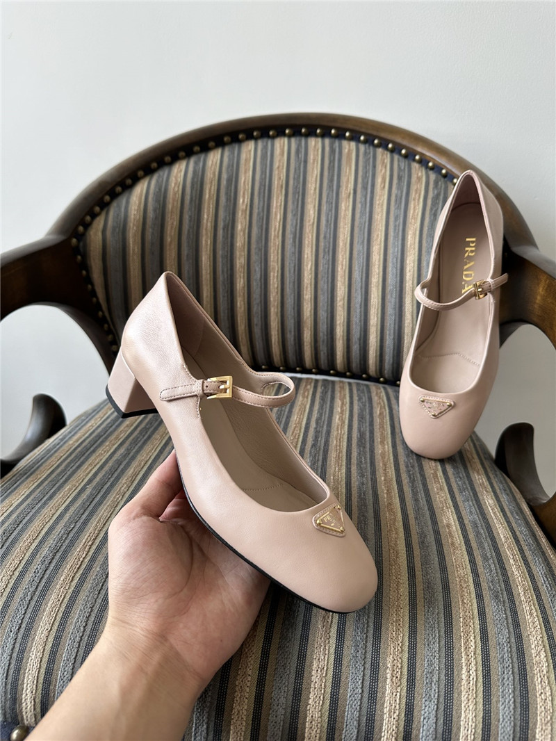 Pra*a water lily nappa leather mary jane pumps