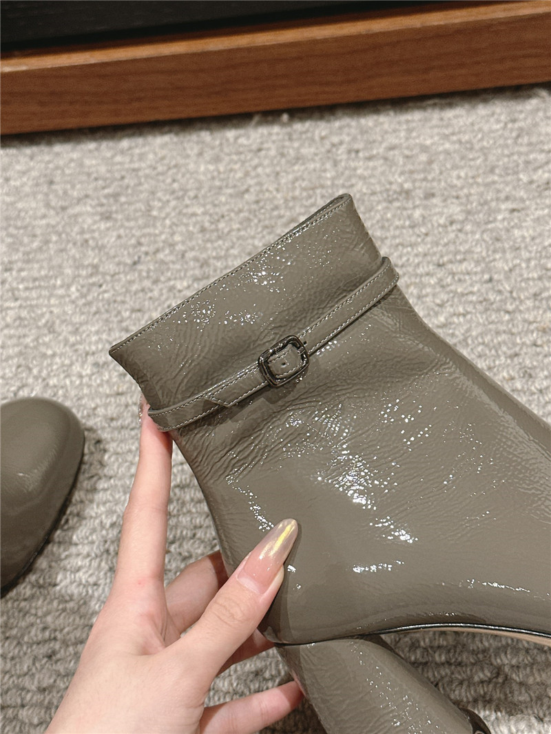 roger u1u1er viv’ gray patent leather podium booties