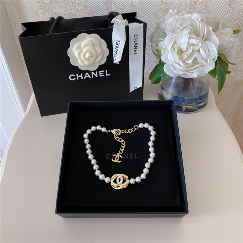 Ch**el hollow twisted sugar cube pearl necklace