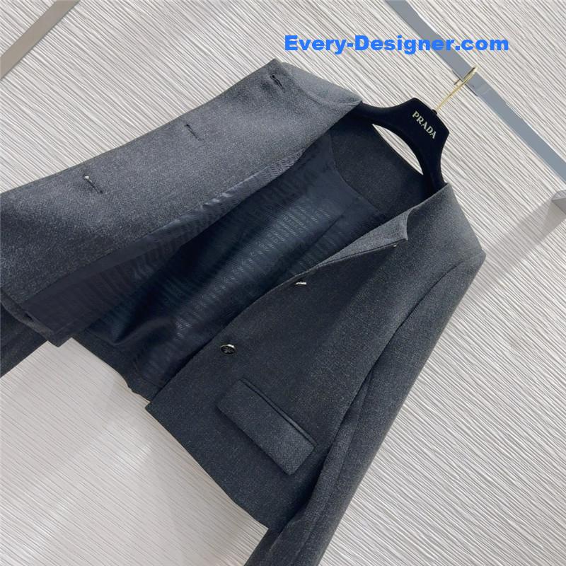 Pra*a classic logo suit replica clothing sites