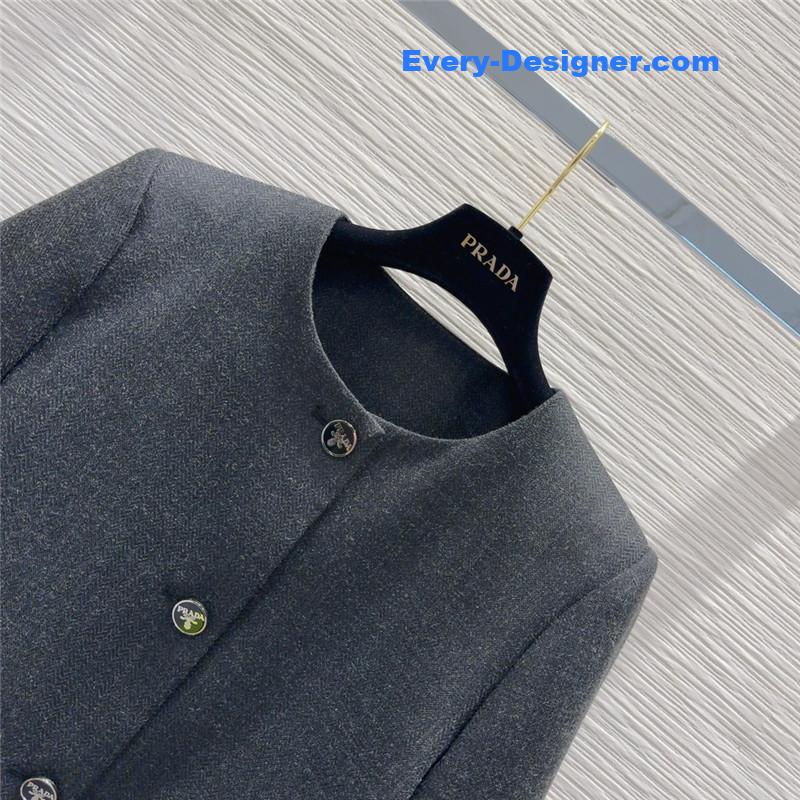 Pra*a classic logo suit replica clothing sites