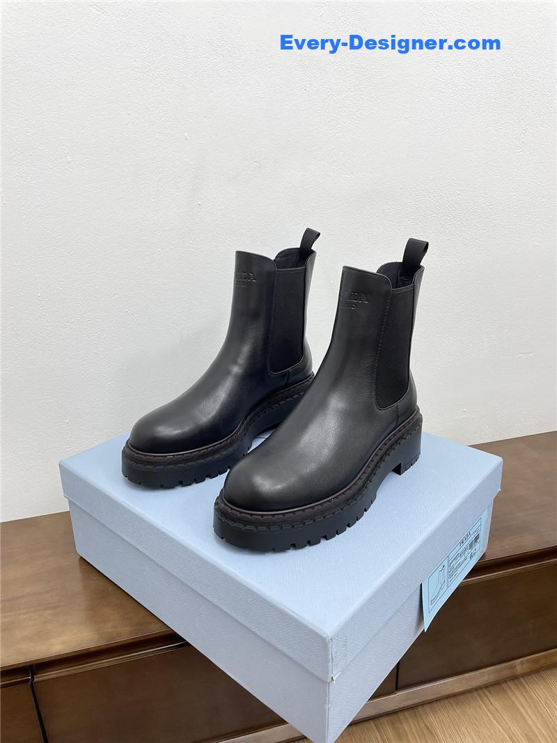 Pra*a calf leather chelsea boots